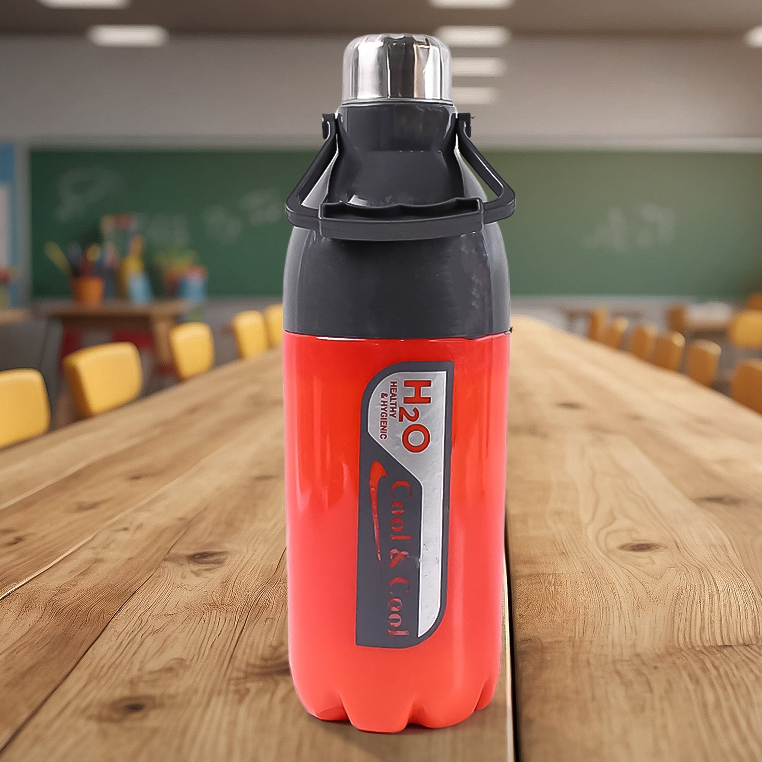 ActiveFlow insulated plastic sports bottle showing leakproof lid and handle