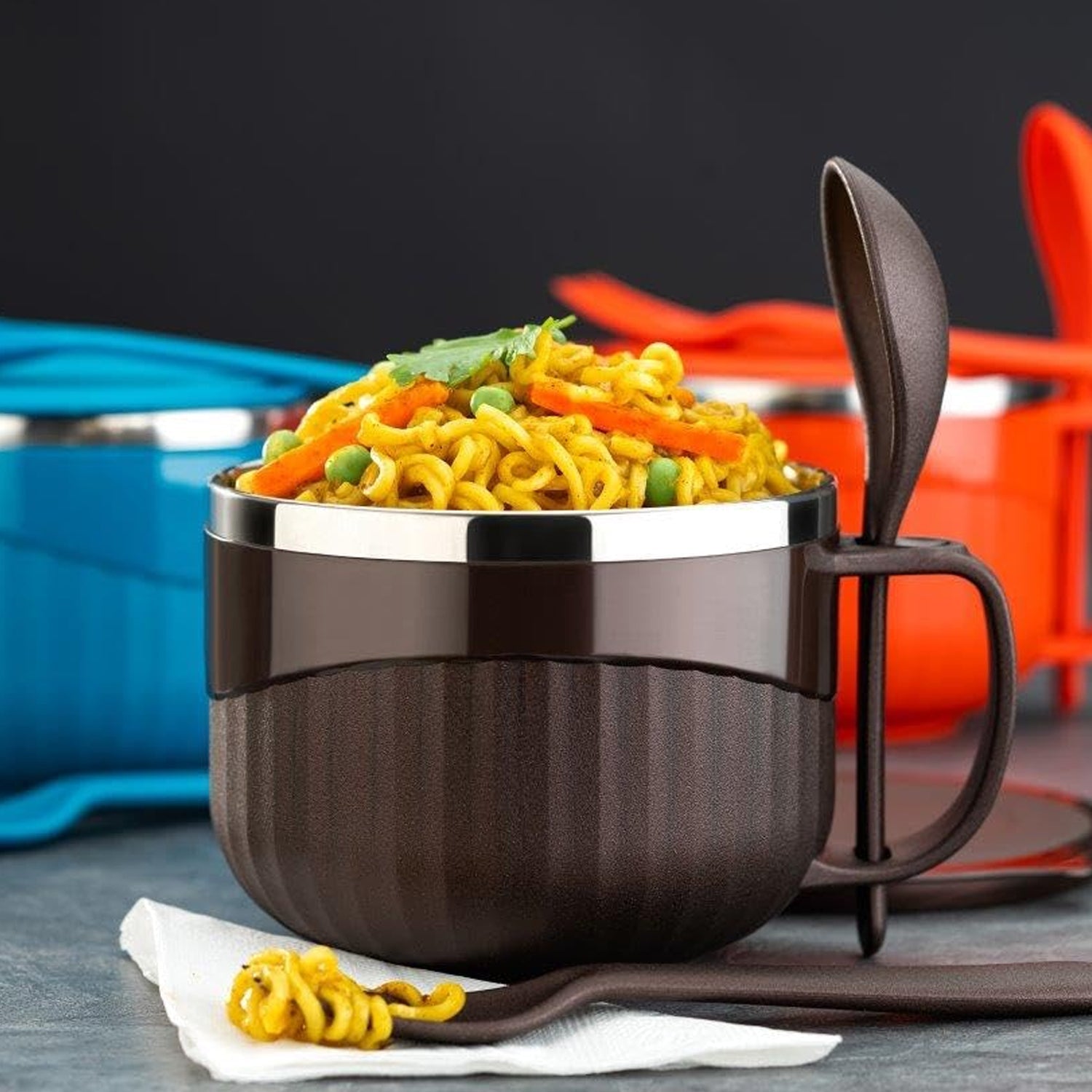 Home Chef insulated lunch bowl 650ml with integrated cutlery set and leak-proof lid.