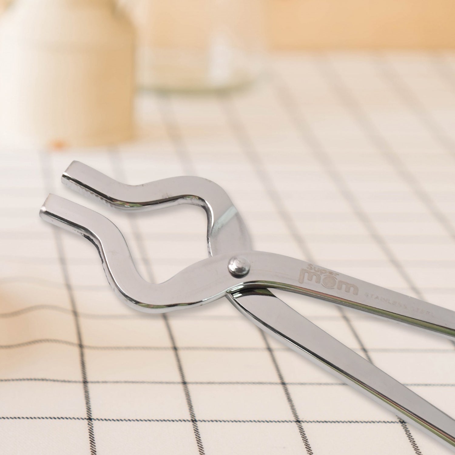 Premium stainless steel kitchen utensil pincer designed for heat resistance