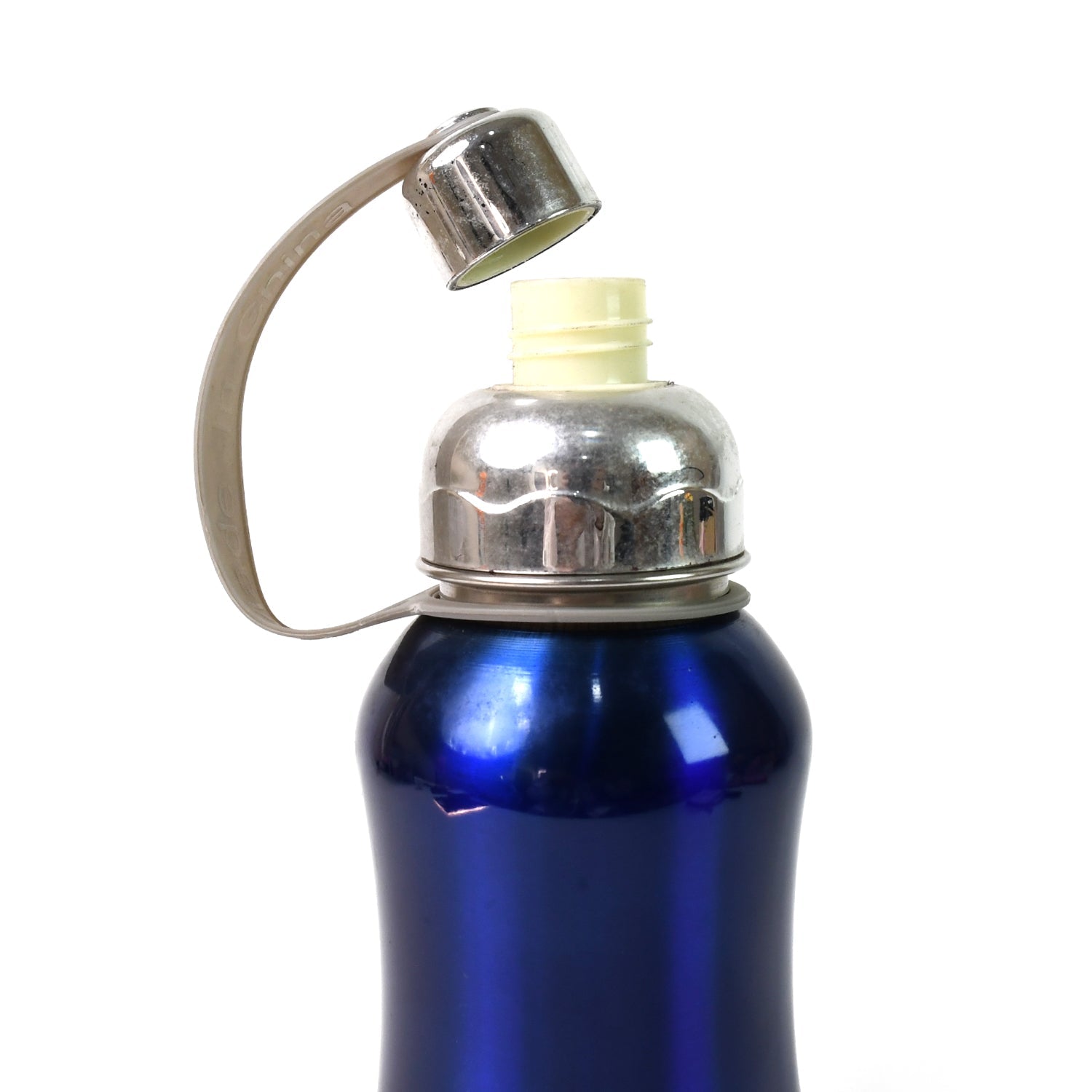 CoolSteel stainless steel thermos water bottle holding 500 ML of beverage