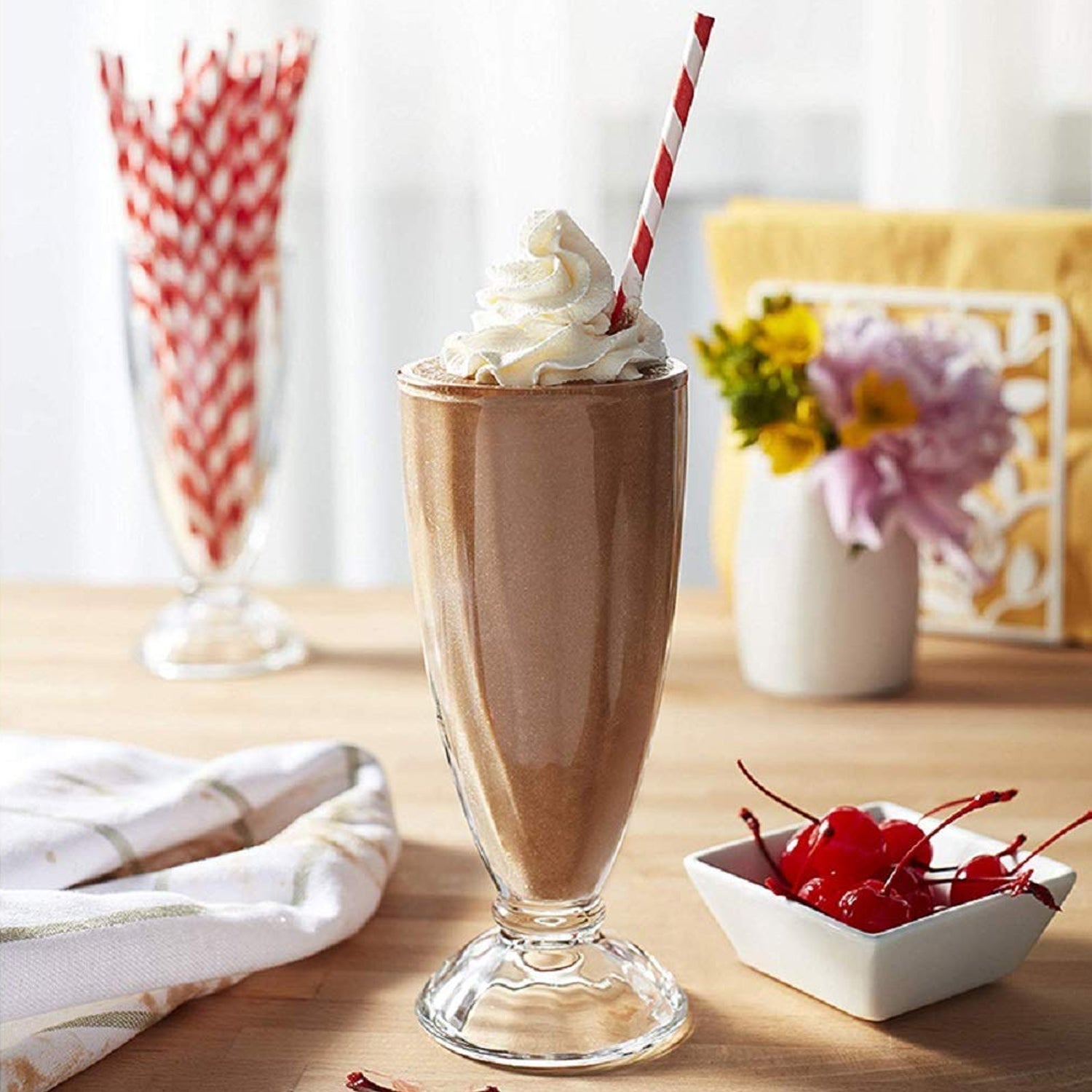 Clear dessert serving glasses perfect for layered falooda