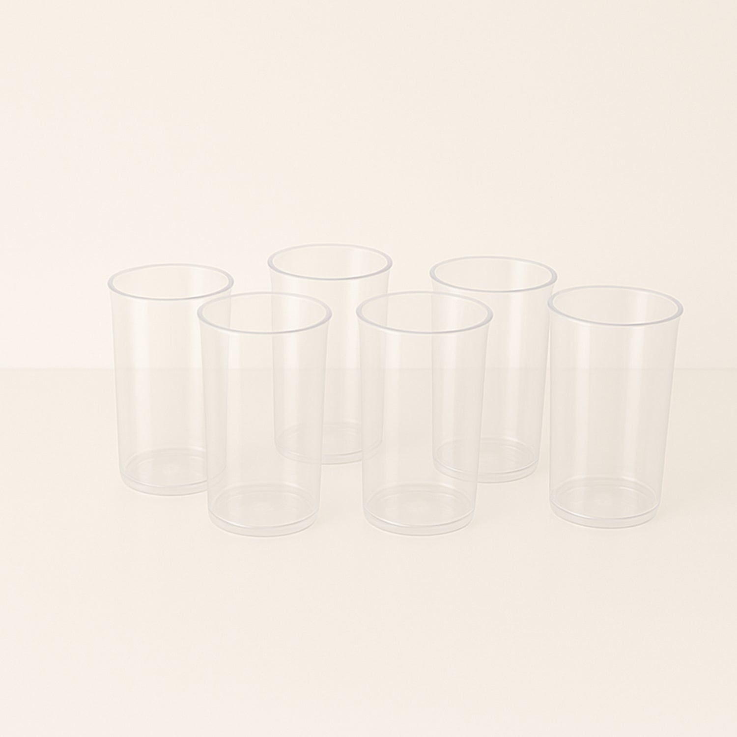 Transparent reusable plastic tumblers ideal for cocktails and beverages