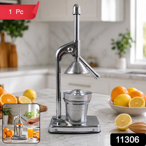 Manual press citrus juicer pack in action