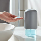 Penguin Liquid Soap Dispenser Pump Bottle (1 Pc)