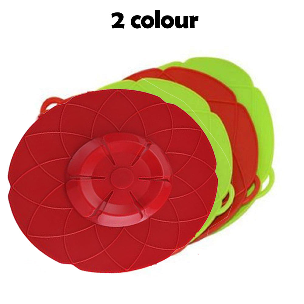 Heat-resistant Silicone Spill Stopper Lid protecting from spills.