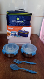 The insulated fabric of the Konvex lunch bag providing optimal temperature retention for your meals.