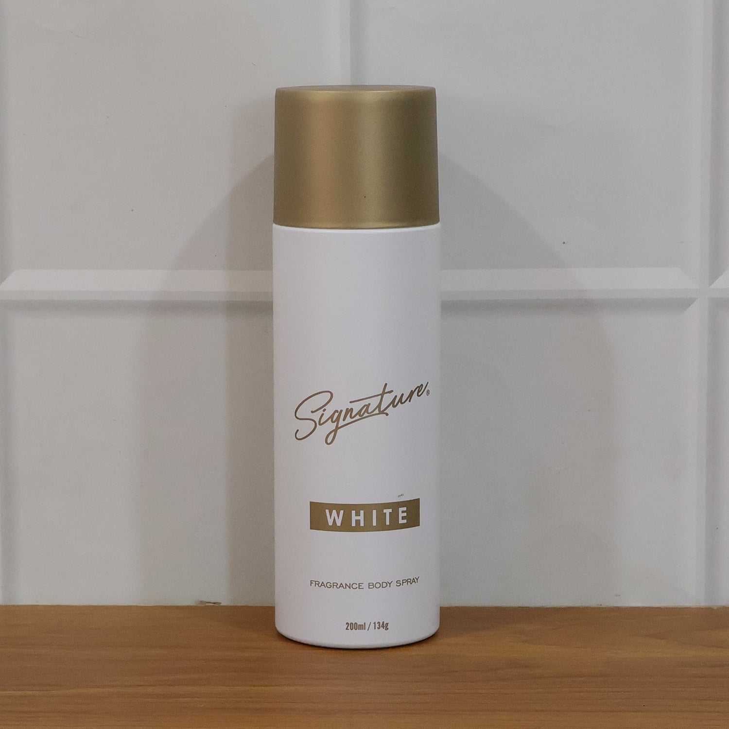 Signature Premium White Fragrance Body Spray 200 Ml
