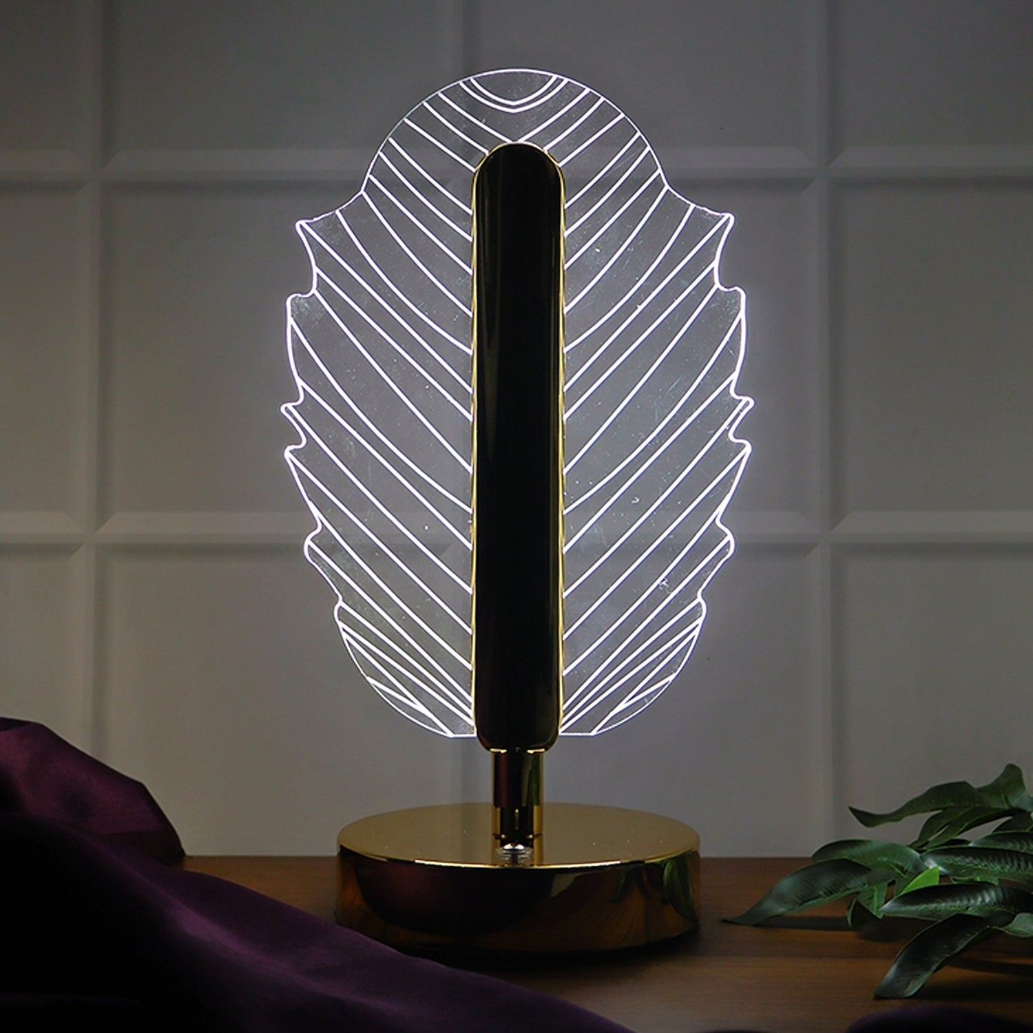 Table lamp ideal for Diwali and corporate gifting with crystal leaf design