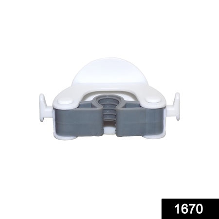 1670 Mop And Broom Holder