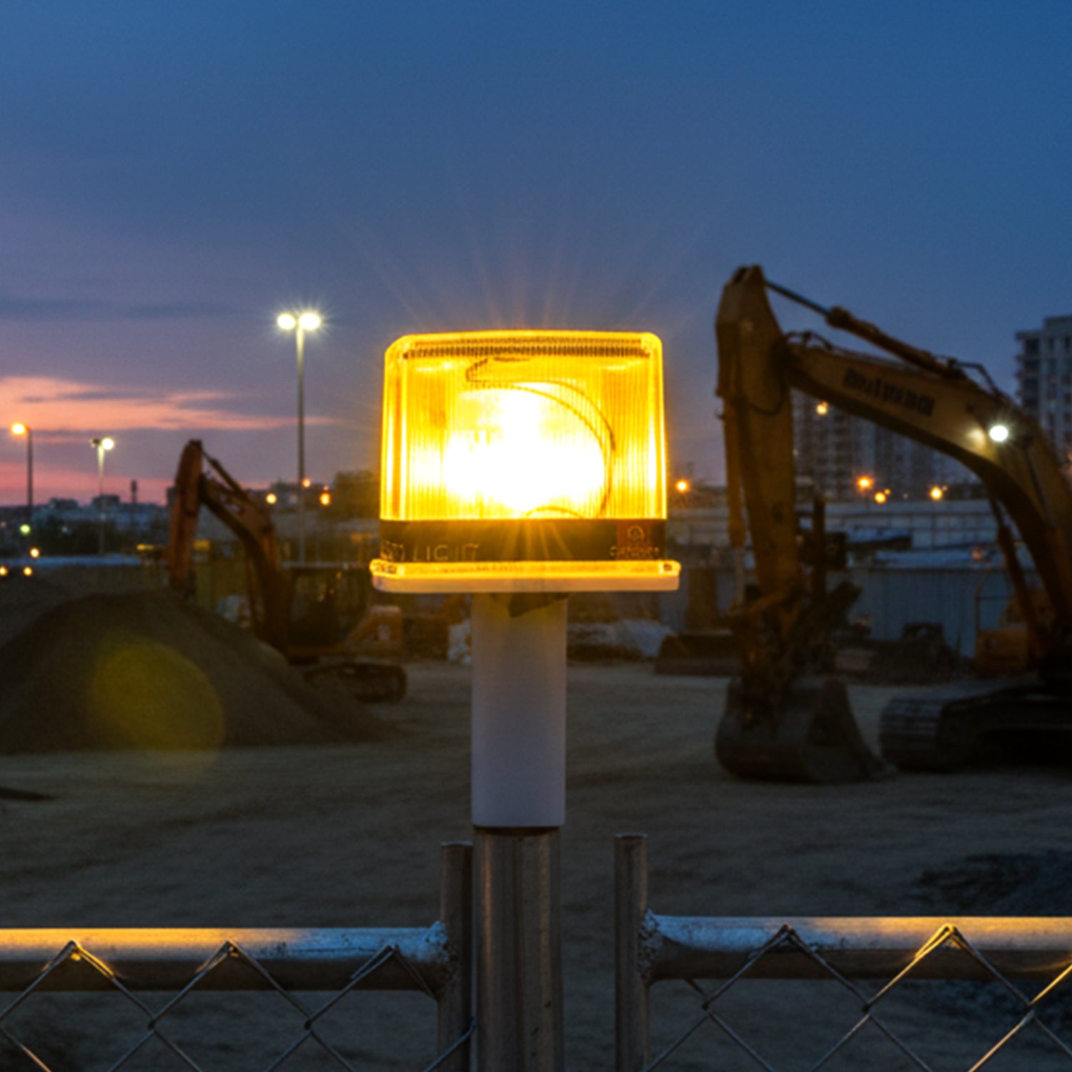1200mah Solar Powered Led Warning Beacon Light (1 Pc)