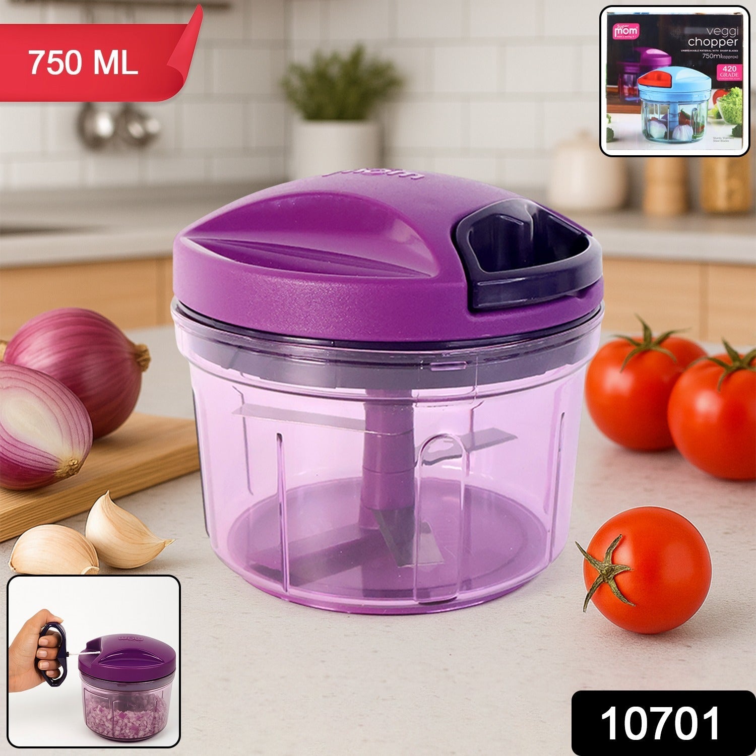 Transparent container of vegetable chopper with sharp blades