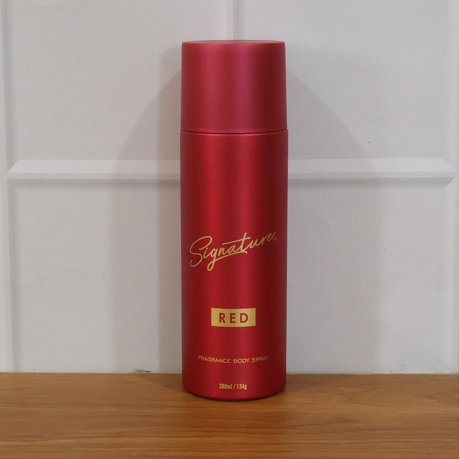 Signature Premium Red Fragrance Body Spray 200 Ml