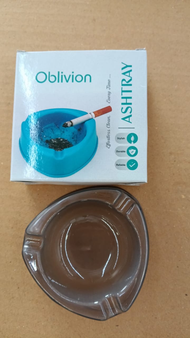 Oblivion Transparent White Ashtray With Cigarette Holder Grooves  Modern Smoke Disposal Tray (1 Pc)