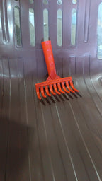 Heavy Duty Plastic Garden Hand Rake  9-tooth Cultivator Tool (1 Pc)