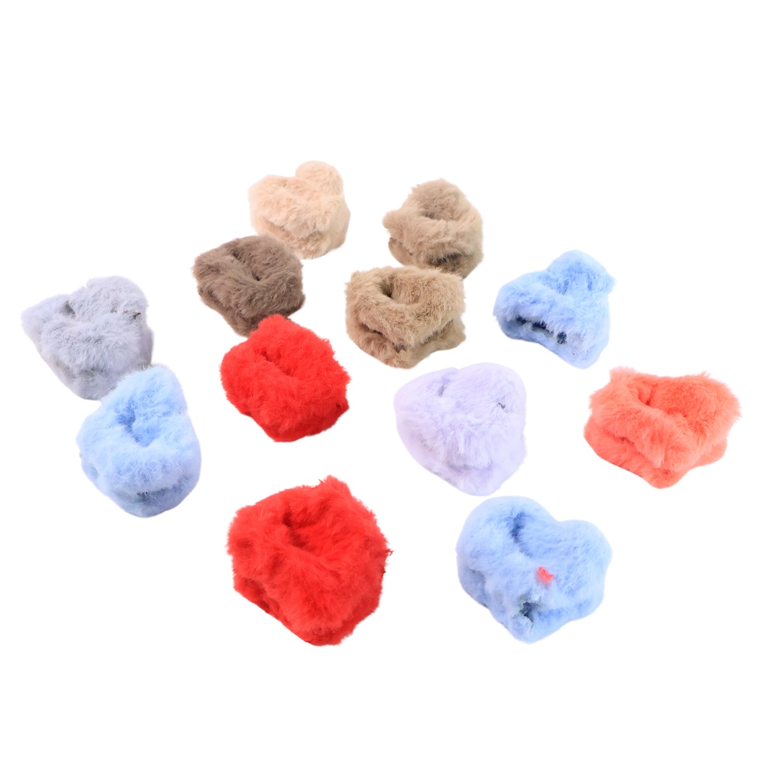 Small hair claw in plush plastic for firm hold and cute look