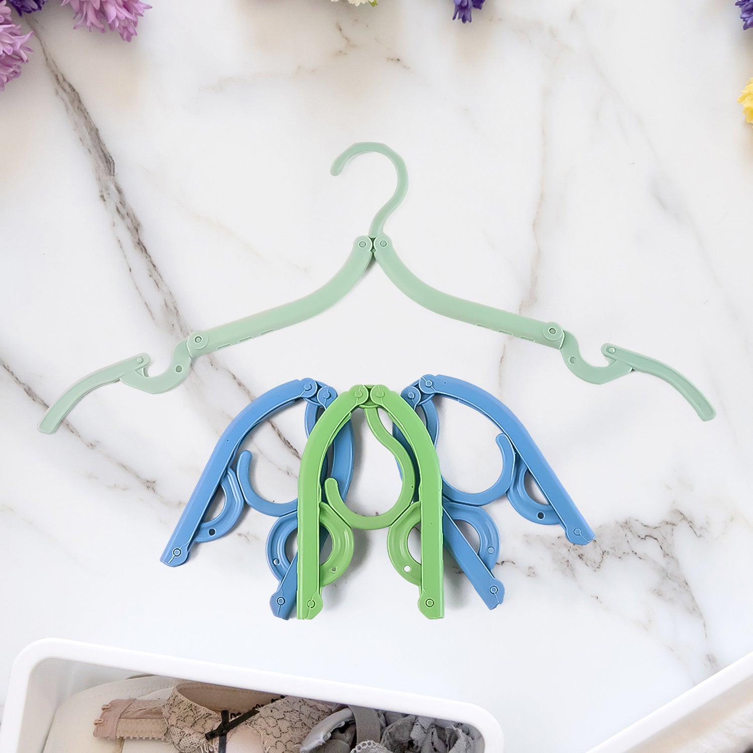 Travel Hangers Portable Folding Clothes Hangers (4 Pc  Big)