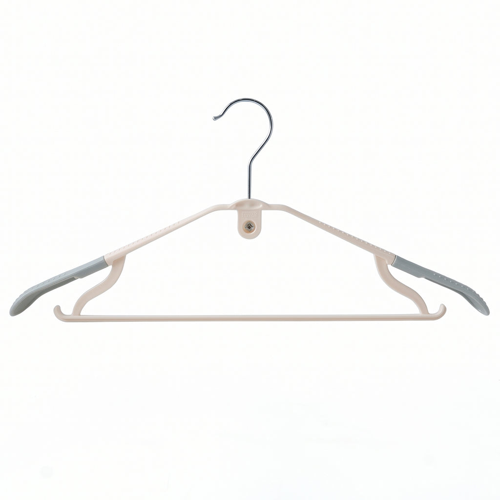 Durable Plastic Clothes Hangers Set (5 Pc Set)
